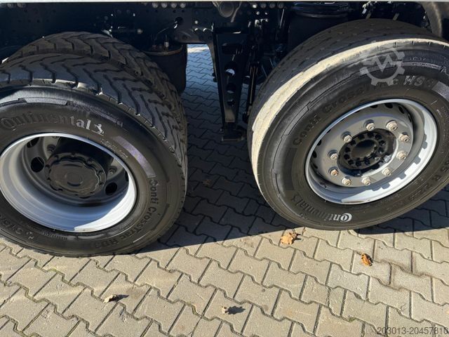 Haakarm vrachtwagen MAN 28.480 6x4 Abrollkipper Meiller Tectrum RS21.65