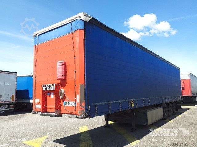 Öppen semitrailer med kapell Schmitz Cargobull Semitrailer Curtainsider Standard