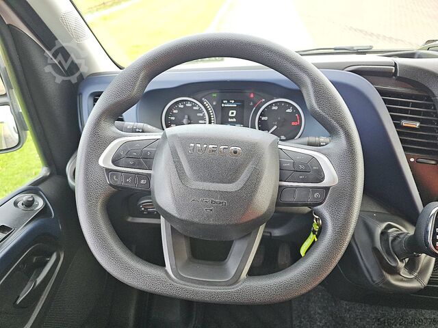 Maleta IVECO DAILY 35 S 16 AUT. LAADKLEP