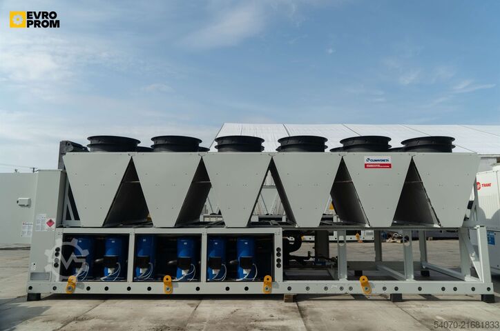 Kältemaschine New Industrial chiller CLIMAVENETA - 656.5 KW | With warranty
