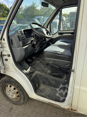 Fourgon tôlé Peugeot Boxer