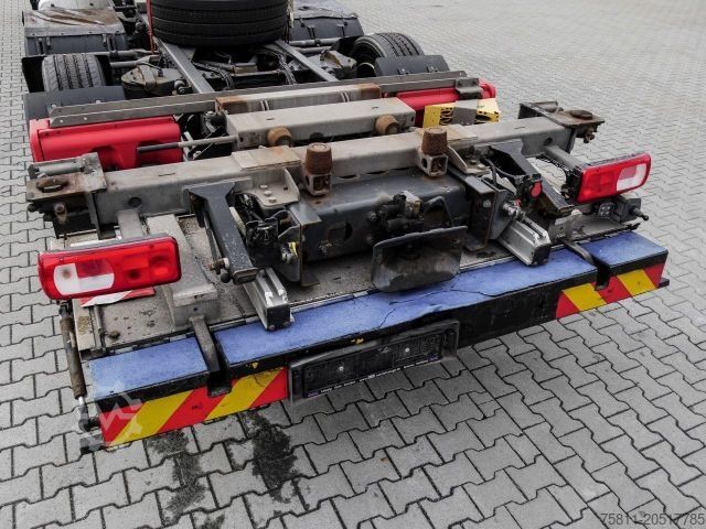 Φορτηγό εναλλασσόμενου αμαξώματος DAF XF 480 FAR SSC BDF C745 1.020 + 2x TANK + LBW ZV