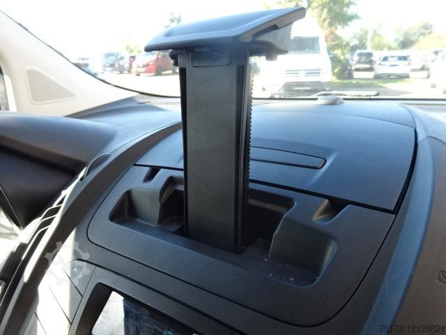 Bestelwagen FORD Transit Courier 75PS Kasten Audio14