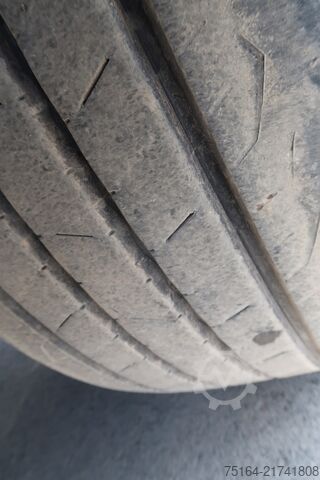 Semiremorcă basculantă SCHMITZ SKI 24 SL 06 7.2 Stahlrundmulde