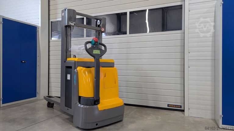 Traspallet manuale Jungheinrich EJC 216z 115 240 ZT