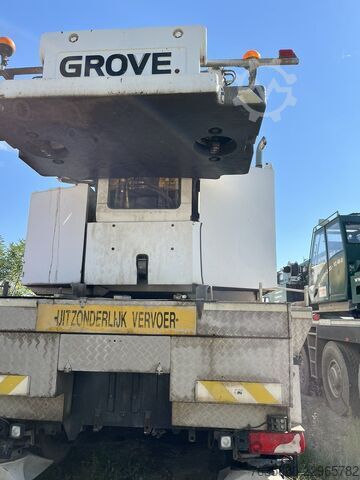Mobilní jeřáb GROVE GMK 5130-2