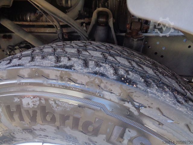 Furgão pick-up MERCEDES-BENZ Atego 821 Palfinger PK4200 Sperre 3-Sitzer