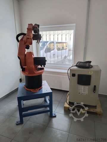 Průmyslový robot KUKA KR 6, KRC1, Floor