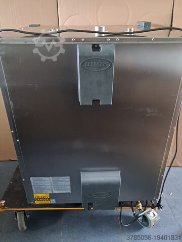 Forno a convezione UNOX XEVC-1011-GPR