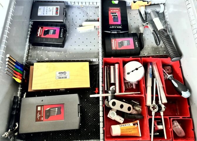 Centro di lavoro verticale FEHLMANN Picomax 55 CNC+60 Werkzeuge-2988h!