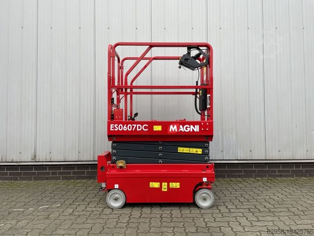 Scherenarbeitsbühne Magni ES0607DC - VORFÜHRGERÄT