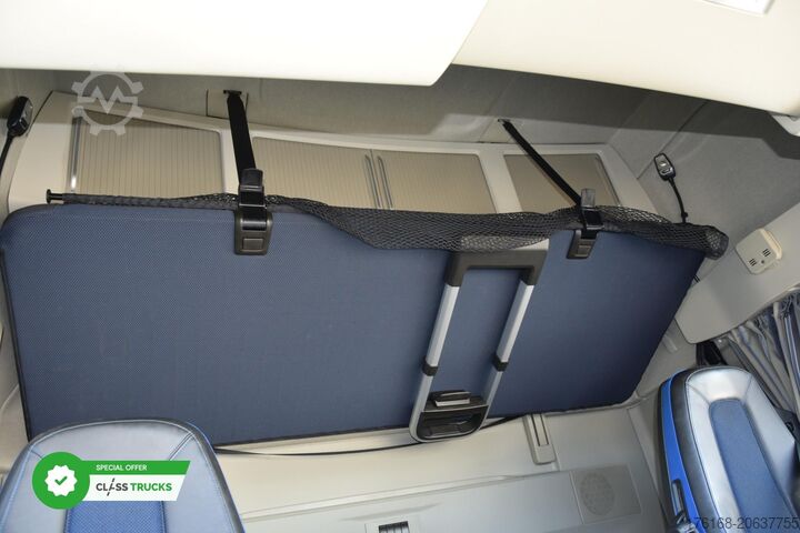 Standard-Zugmaschine VOLVO FH 500 Globetrotter XL