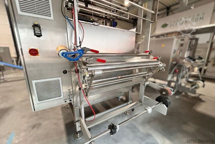 Stroj na tvarování, plnění a uzavírání sáčků Innotech 3800 REVO