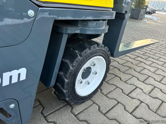 Čtyřsměrný vysokozdvižný vozík Combilift CB3000/LPG /2015 year/ Perfect condition