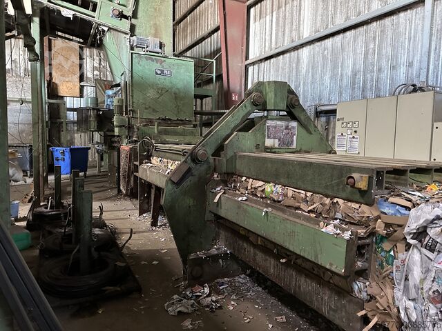 Balpress Paal Konti 425C