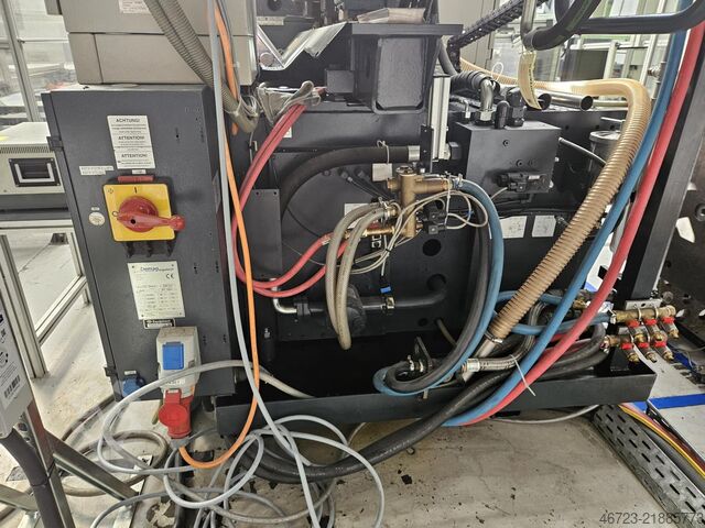 Macchina per stampaggio a iniezione DEMAG Ergotech system 2000-840