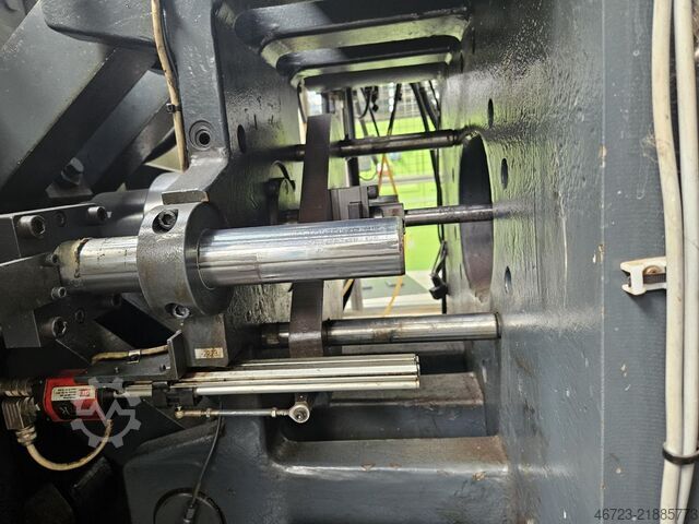 Macchina per stampaggio a iniezione DEMAG Ergotech system 2000-840