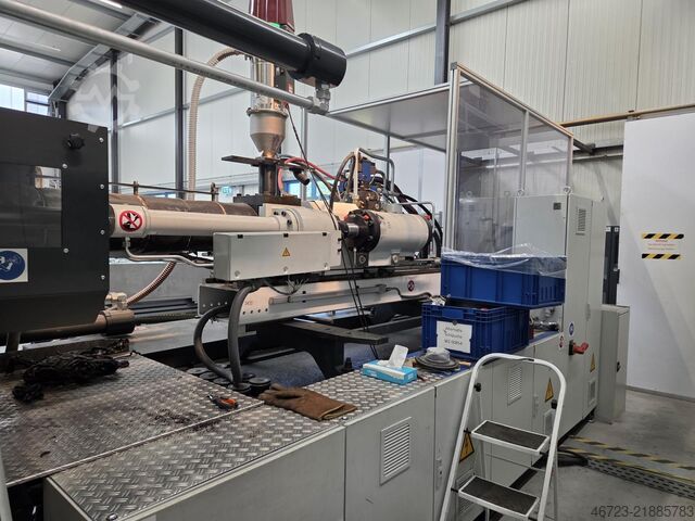 Macchina per stampaggio a iniezione FERROMATIK MILACRON Maxima MM650-3470