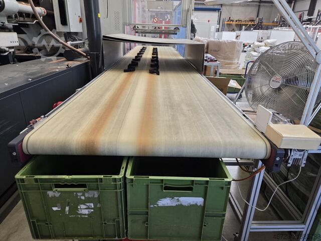 Macchina per stampaggio a iniezione FERROMATIK MILACRON Maxima MM650-3470