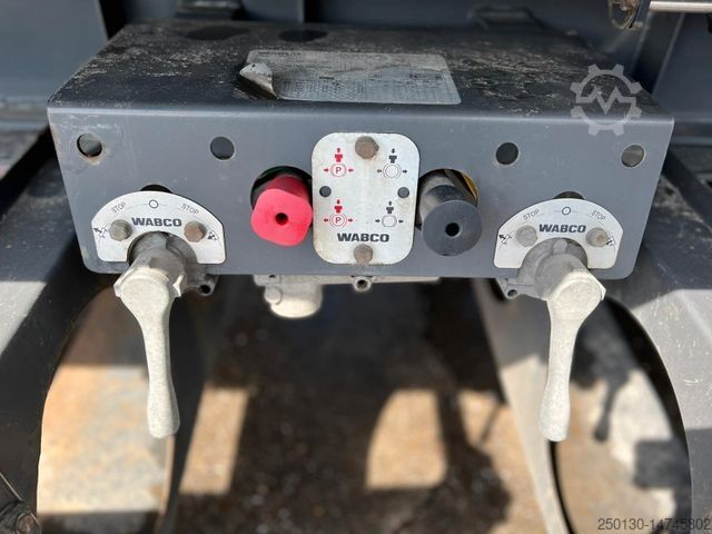 Three-way tipper trailer Stehmann 3.Achs Dreiseitenkipper Stapleraufnahme