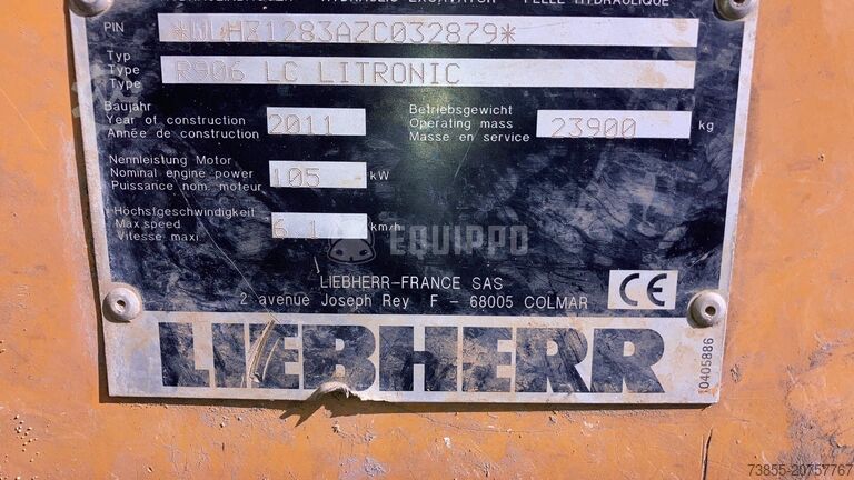 Tracked Excavator Liebherr R906 LC Litronic with two buckets