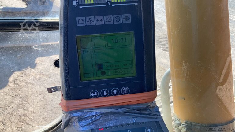 Tracked Excavator Liebherr R906 LC Litronic with two buckets