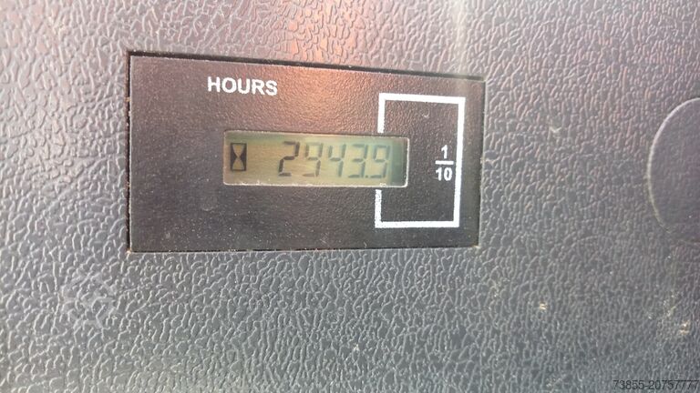 Demolition Excavator Hyundai HX380L with 20m longfront and excavation boom