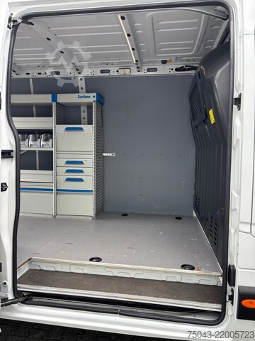 ψηλό και μακρύ κλειστό φορτηγό Renault Master 3,5T L3H2*Allrad*40Tm*Klima*1.Han