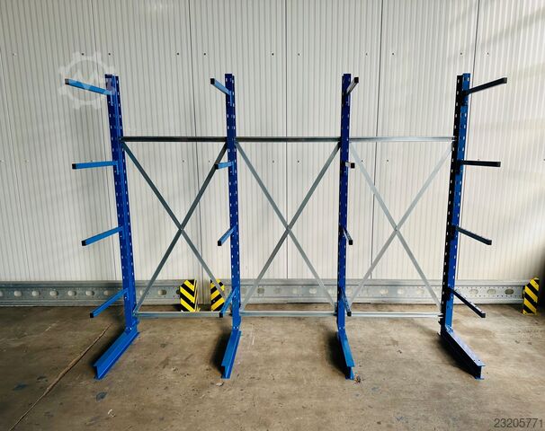  ca. 3,15 lfm. Kragarmregal mit Fachböden H: 250cm 140 kg/Arm META Multistrong