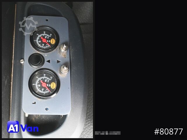 Furgonetka pick-up RENAULT Master Pritsche Doka, AHK 3,5Tonnen , Klima, Luftfederung