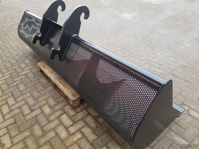   AGM Baggerbak 3 meter breed CW 3