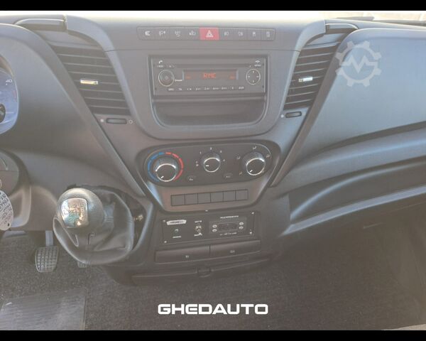 Minibús IVECO Daily V 35.15 E5 2014 - daily 35 S15/2.3 SV H2 3520 E5b - FRIGO