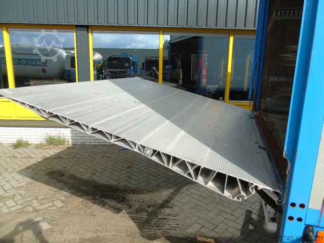 Koffer Mercedes-Benz Atego 1218 + euro 5 + lift