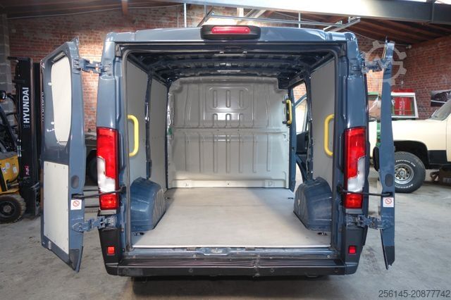 Minibus PEUGEOT Boxer Kasten L1 H1 Klima Kamera Tempo Tüv E6