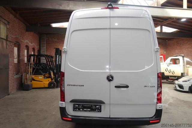 Miniautocarro MERCEDES-BENZ Sprinter Tiefkühler -25 C°RWD 317 Tüv Neu Klima