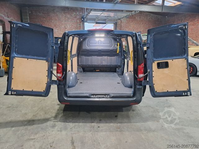 Furgon blaszak MERCEDES-BENZ Vito Kasten 110  Kamera Tempom. Klima Tüv neu E6