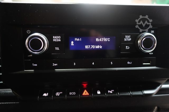 Dubă cu acoperiș înalt NISSAN Primastar Kastenwagen L2H2 3,0t Acenta