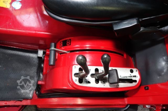 Sonstige Gianni Ferrari PG280 4x4 Inkl vieler Anbaugeräte