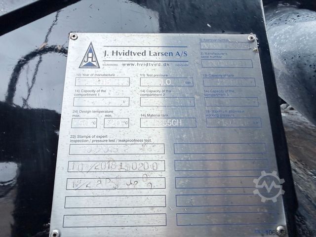 Vacuum tank truck SCANIA P410 6x2*4 JHL Hvidtved Larsen Flexline 312 ADR