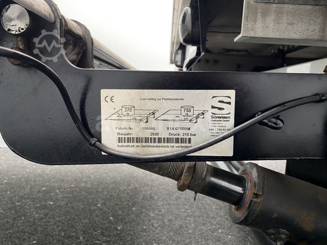 Vrachtwagen met bakwagen MERCEDES-BENZ Sprinter 316 MAXI *Ladebordwand* Klima (6206)