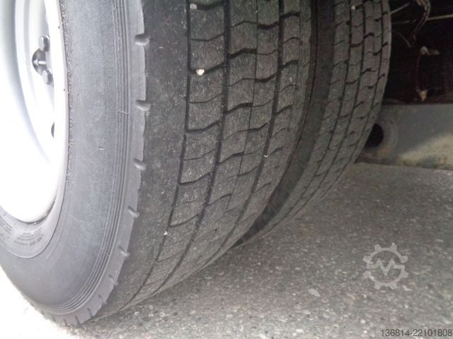 Platós teherautó ponyvával MERCEDES-BENZ Atego 1222 L 5,2 M Diff-Sperre Klima LBW EU5