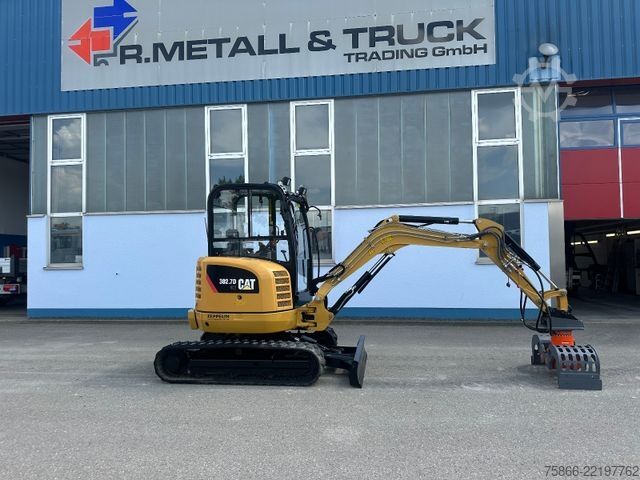 Minikotró CATERPILLAR 302.7 Powertilt Löffelpaket Sortiergreifer