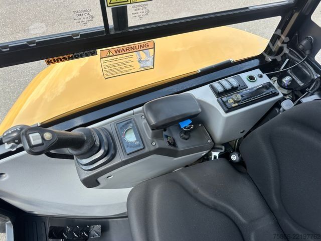 Minikotró CATERPILLAR 302.7 Powertilt Löffelpaket Sortiergreifer