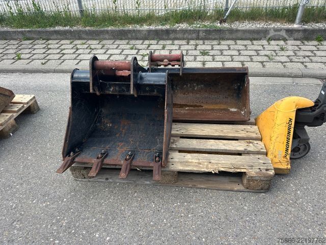 Minikotró CATERPILLAR 302.7 Powertilt Löffelpaket Sortiergreifer
