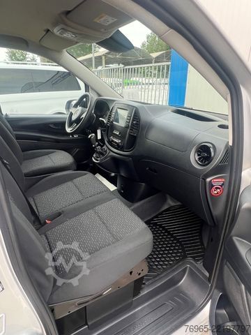 Dobozos furgon MERCEDES-BENZ Vito 116 EXTRALANG KLIMA SCHRÄNKE KAMERA AHK EU6