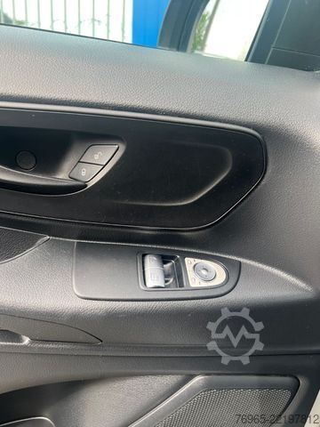 Dobozos furgon MERCEDES-BENZ Vito 116 EXTRALANG KLIMA SCHRÄNKE KAMERA AHK EU6
