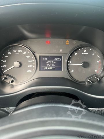 Dobozos furgon MERCEDES-BENZ Vito 116 EXTRALANG KLIMA SCHRÄNKE KAMERA AHK EU6