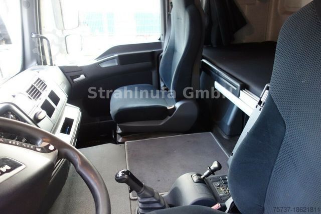Platós teherautó MAN 15.290 TGM Pritsche + Palfinger Hecklade Kran