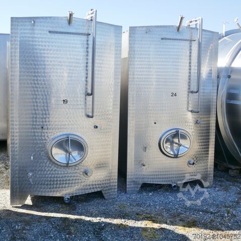 8300 liter koelbare kubische opslagtank van V2A met 2 interne koelplaten  9429