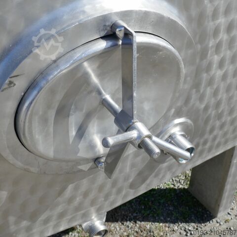 Kubische opslagtank van 12.280 liter, verwarmbaar/koelbaar, vervaardigd uit V2A roestvrij staal met   9408